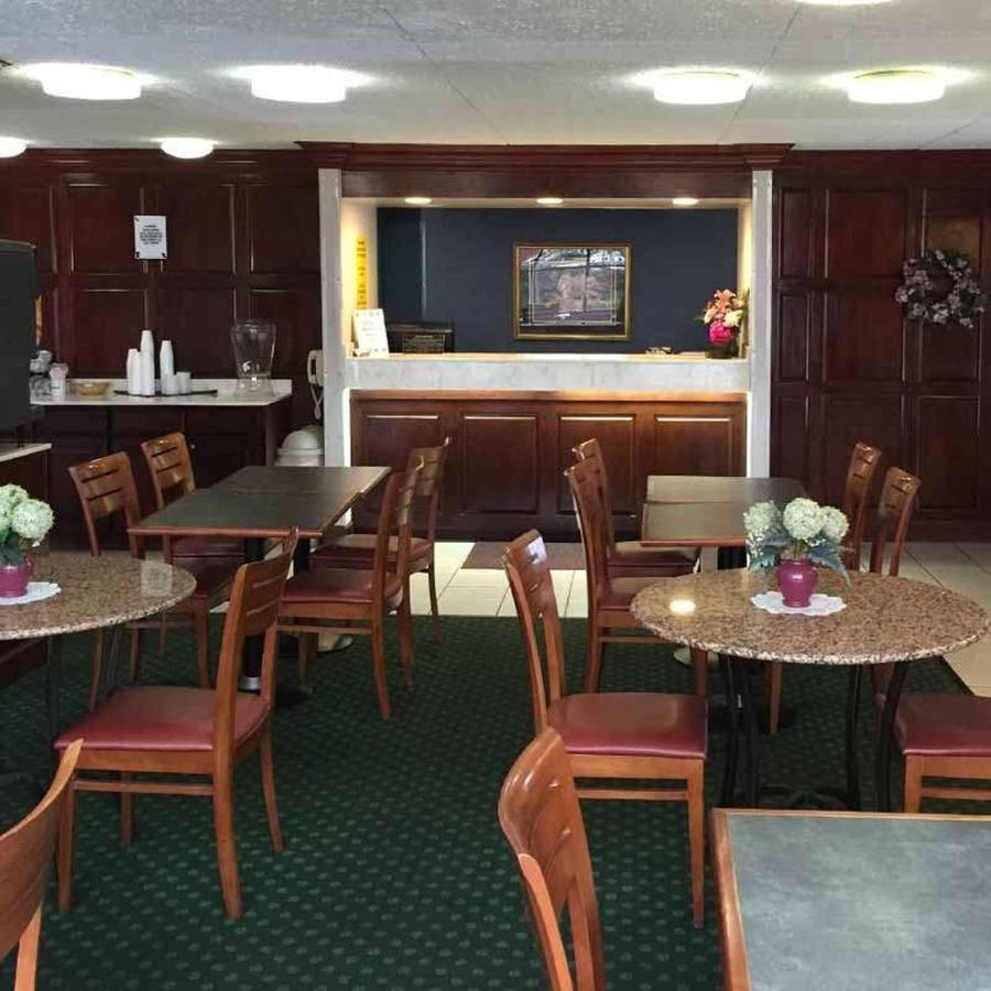Astoria Hotel Danville West Zewnętrze zdjęcie