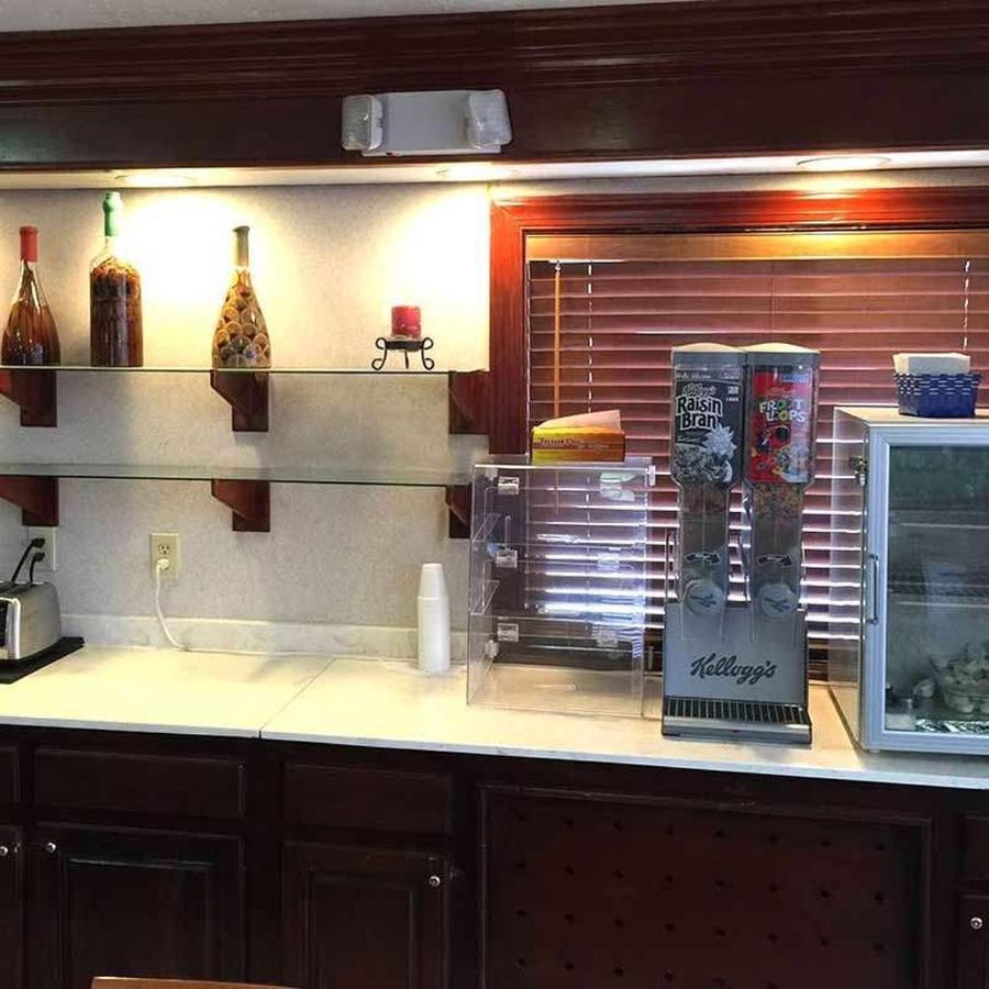 Astoria Hotel Danville West Zewnętrze zdjęcie