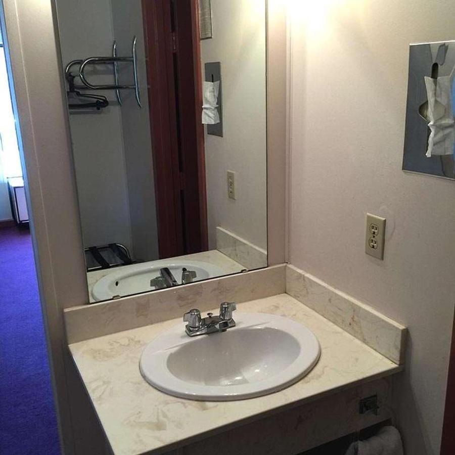 Astoria Hotel Danville West Zewnętrze zdjęcie
