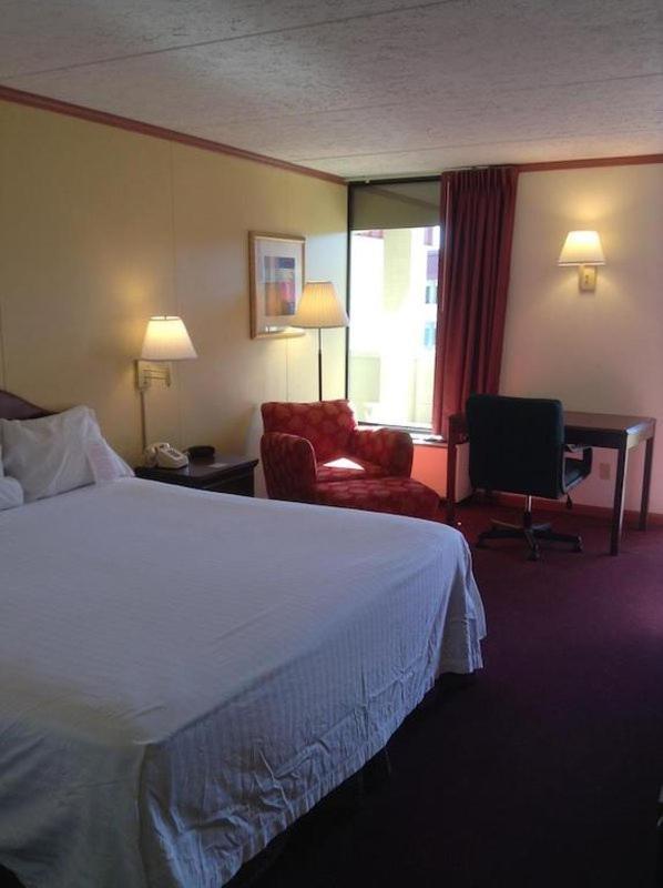 Astoria Hotel Danville West Zewnętrze zdjęcie