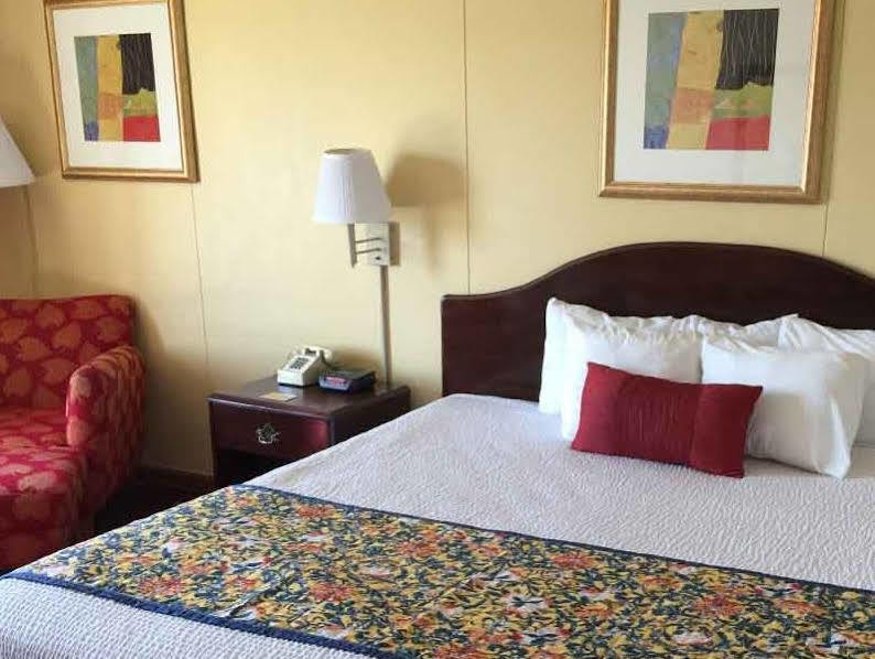 Astoria Hotel Danville West Zewnętrze zdjęcie