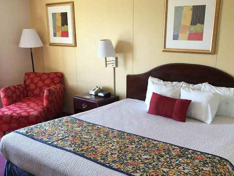Astoria Hotel Danville West Zewnętrze zdjęcie
